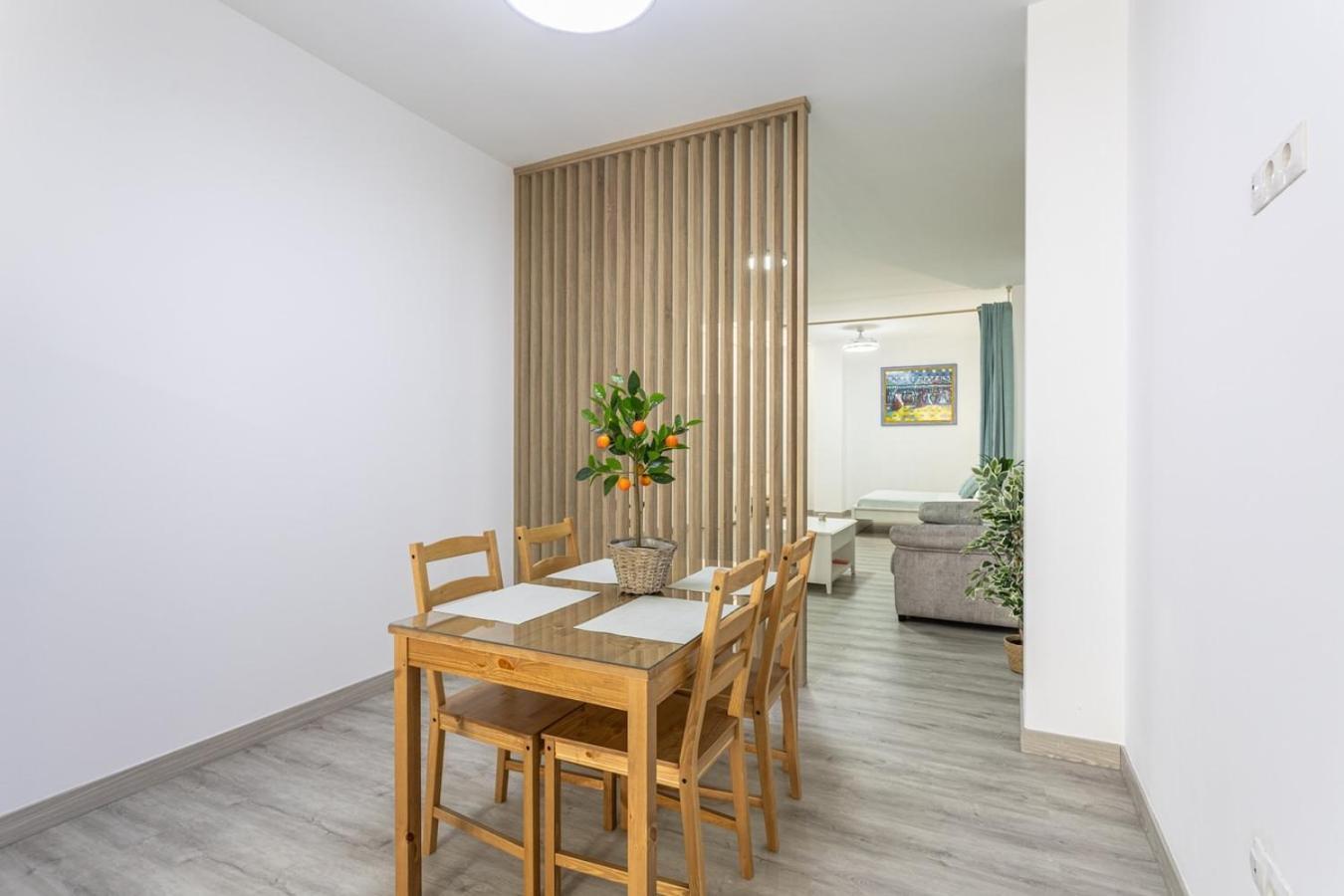 Feria De Abril De Apartamento Sevilla